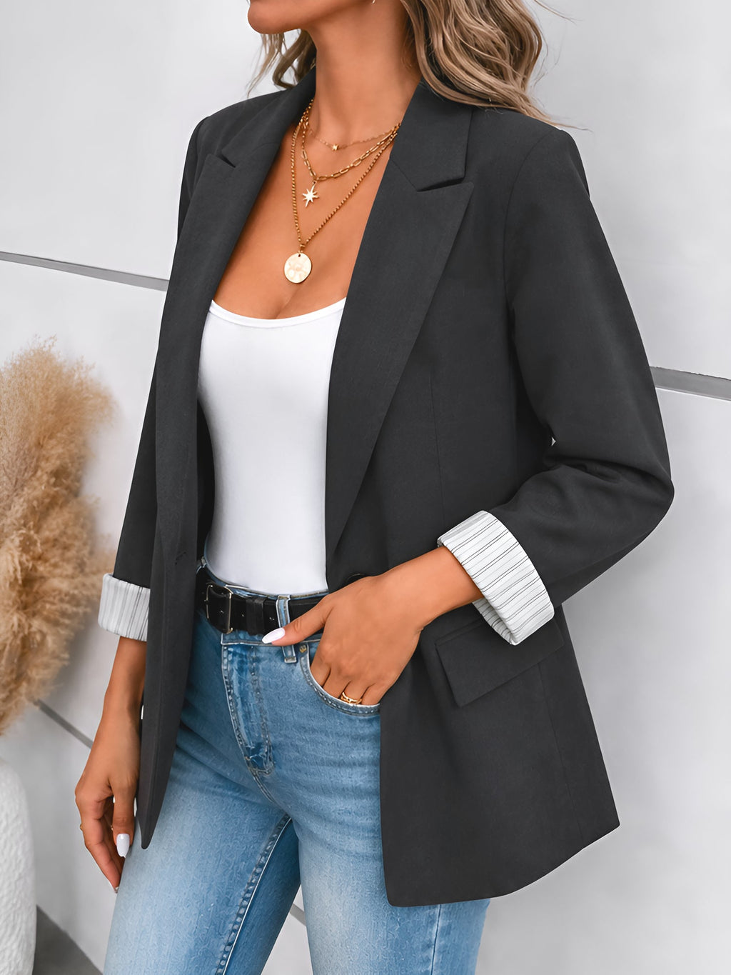 Womens Notched Lapel Blazer