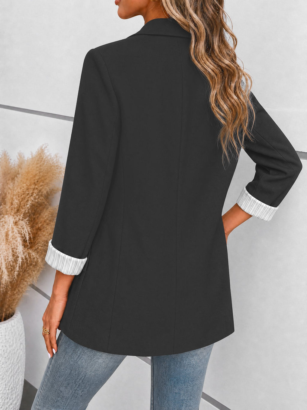 Womens Notched Lapel Blazer