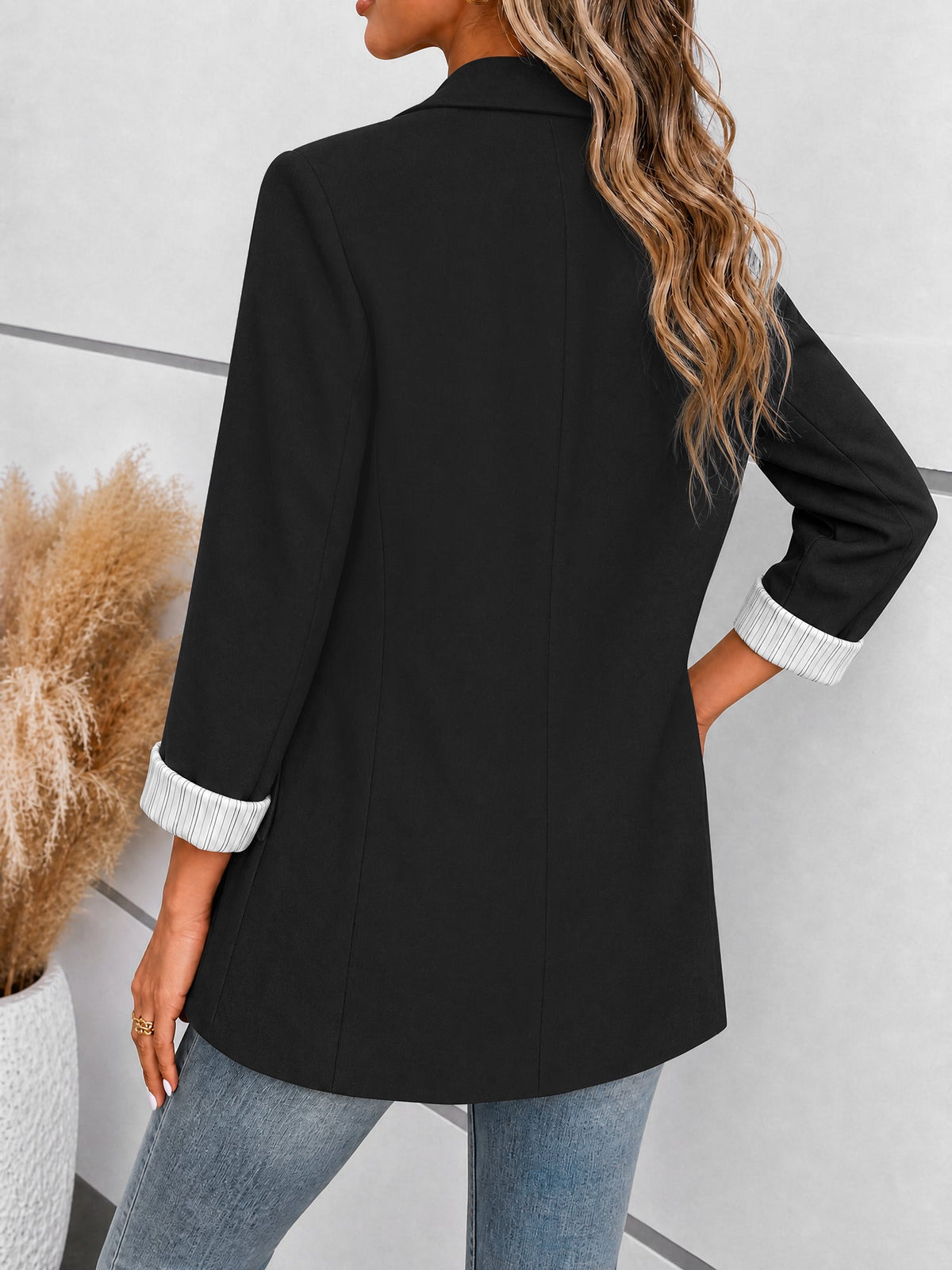 Womens Notched Lapel Blazer